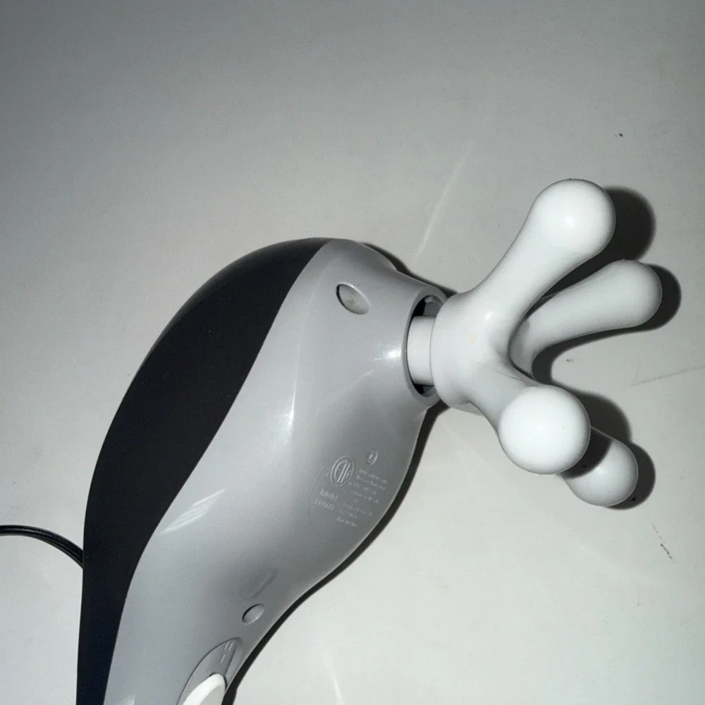 Wahl Professional Handheld Massager 4120 Powerful 4 Changeable Heads 2 Speed